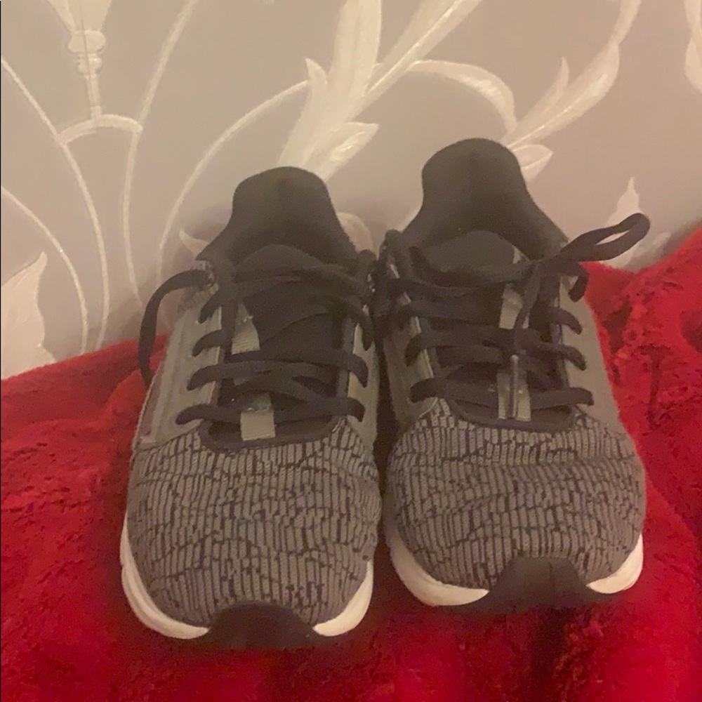 Puma softfoam kids sneakers